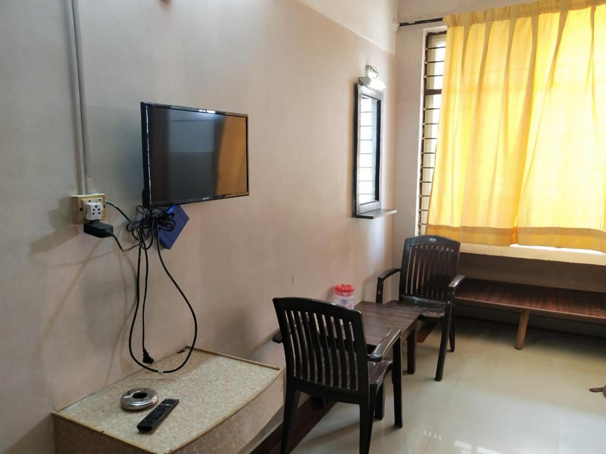 Iroomz Hoysala Residency ベッラーリ エクステリア 写真